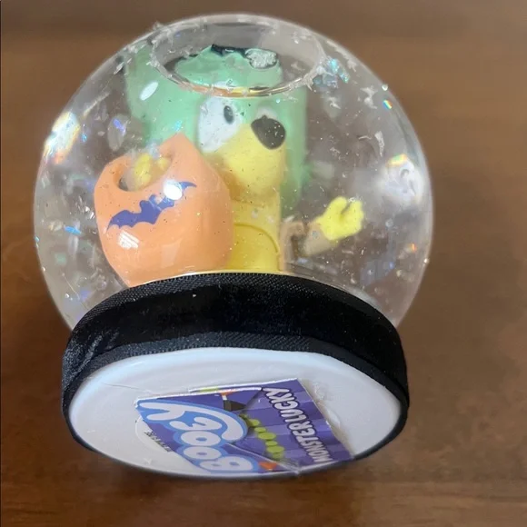 Monster Lucky Booey Snow Globe - Picture 7 of 14
